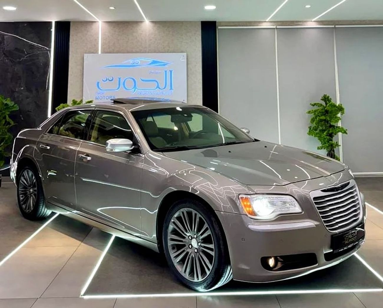 كرايسلر 300C Limited 3.6L || GCC || SPACIOUS AND DEPENDABLE || GREAT || EXCELLENT PERFORMANCE || COMFORT