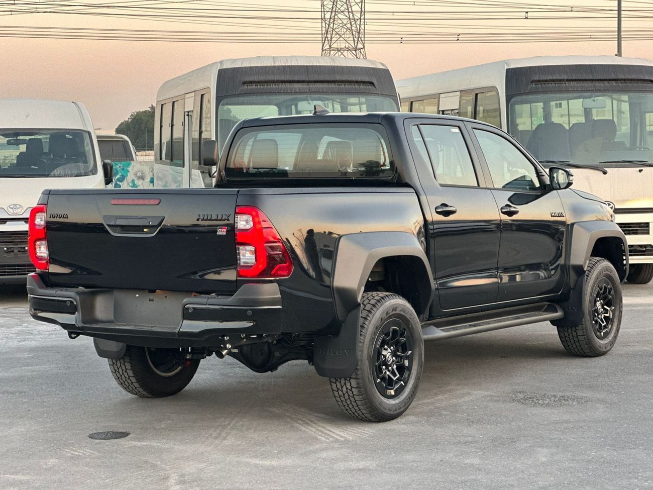 تويوتا هيلوكس Toyota Hilux GR Sport 4.0L