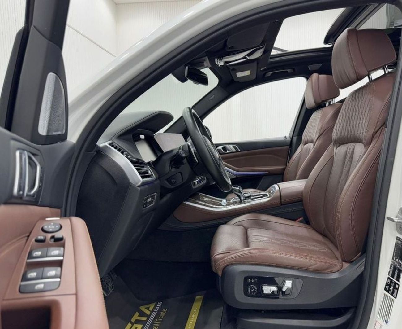 BMW X5 50i M Sport 4.4L 2020 BMW X5 M50i M-Sport, July 2025 BMW Warranty + Service Pack, Full Options, GCC