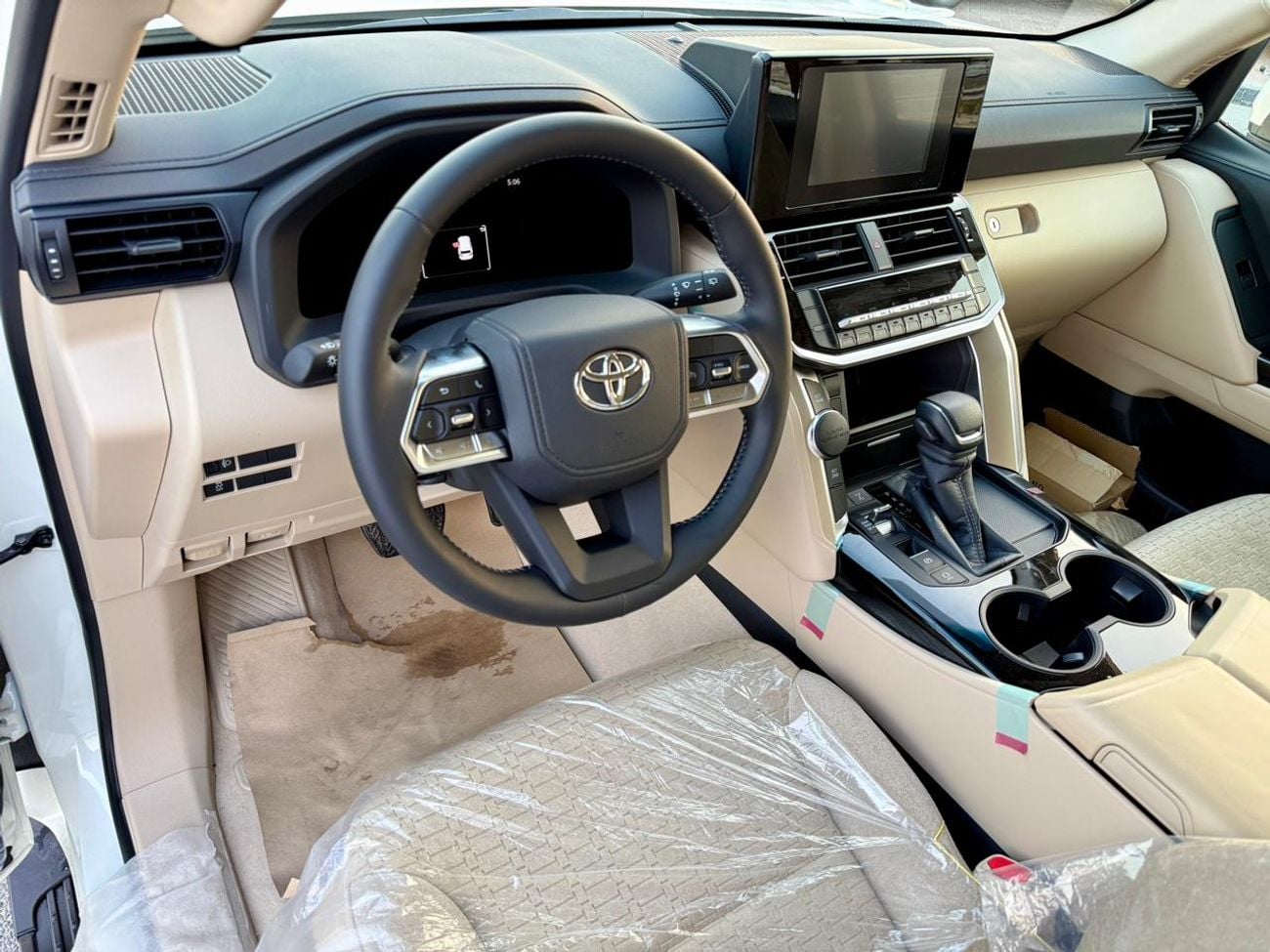 تويوتا لاند كروزر Toyota Land Cruiser GXR 4.0L Standard 2026