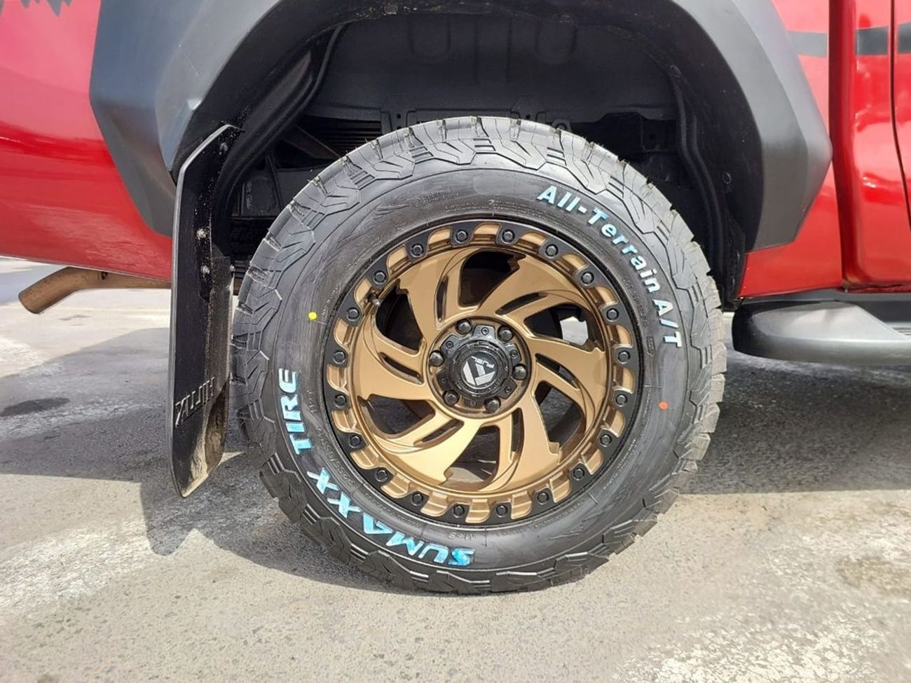 تويوتا هيلوكس TOYOTA HILUX PICK UP RHD 2022 MODEL 2.8 L DIESEL AUTOMATIC(PM81032)