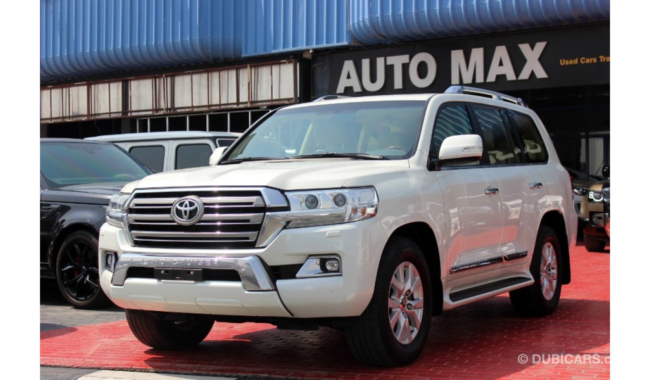 Toyota Land Cruiser (2016) GXR V8 5.7,GCC