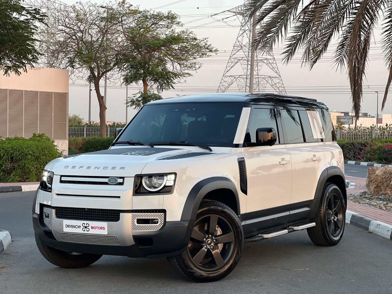 Land Rover Defender P400 110 S 3.0L (5 Seater)