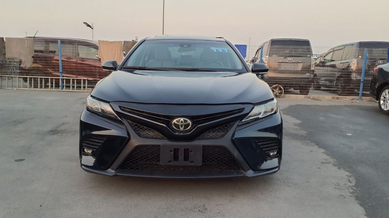 Toyota Camry SE