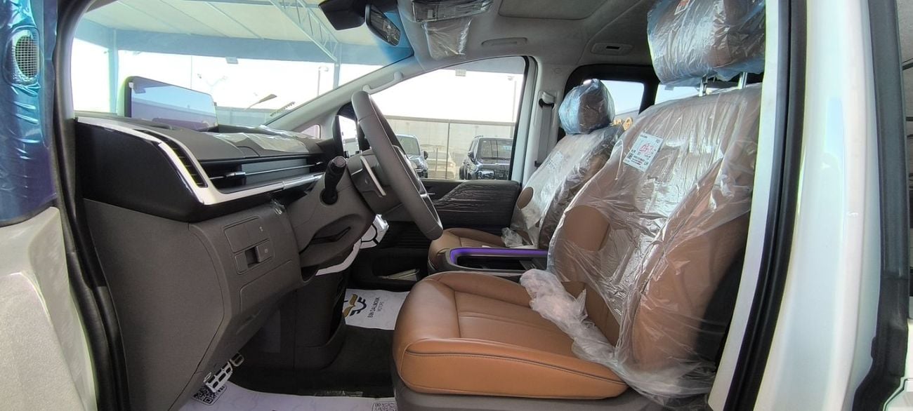 Hyundai Staria 3.5L Luxury (7 Seater)