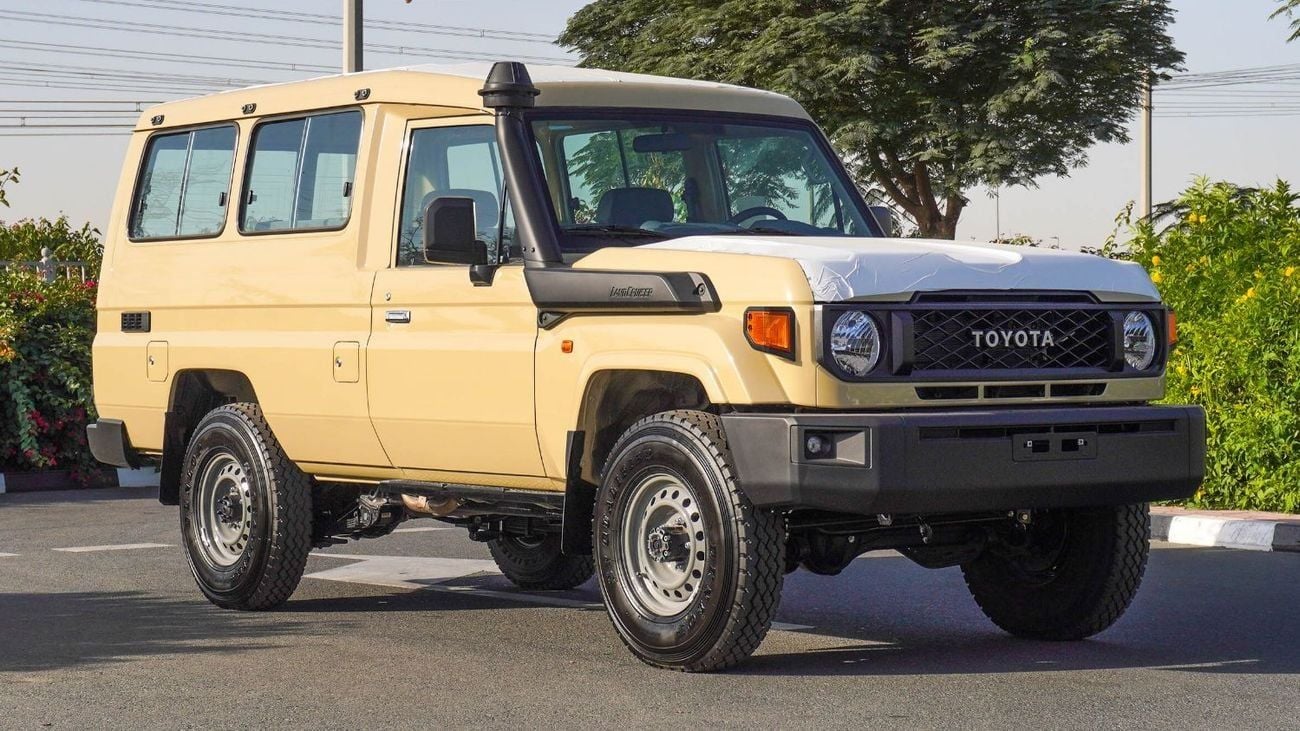 Toyota Land Cruiser 70 LC 78 HARDTOP 4.0L AT ECTAGR019 - 2026 Toyota LC78 3 Doors Hardtop - 4.0L Petrol Auto Beige - With Snorkel