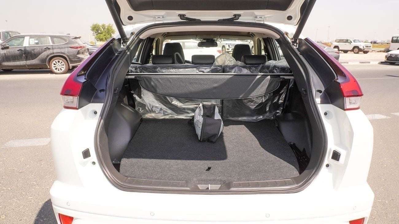 Mitsubishi Eclipse Cross Brand New Mitsubishi EclipseCrossHighline 2025 Export1.5L Petrol 4WD|White/Black|ECLIPSECROSS-GLS-