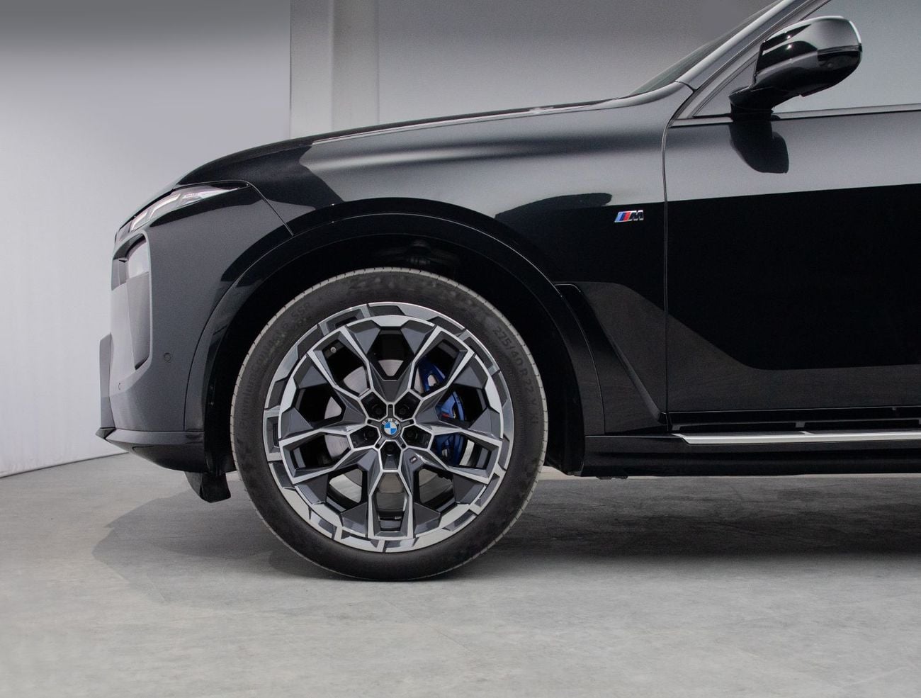 بي أم دبليو X7 xDrive 40i M Sport Pro