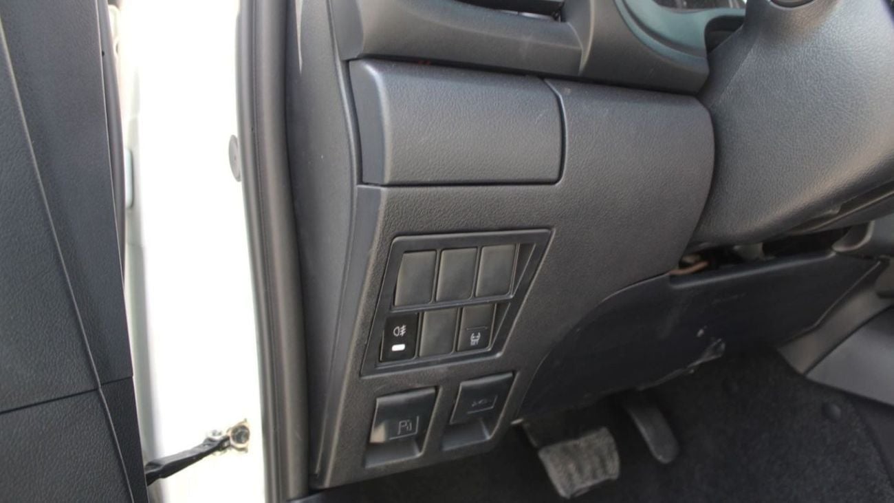 Toyota Hilux GLX HILUX 2.7L AT PETROL 2024