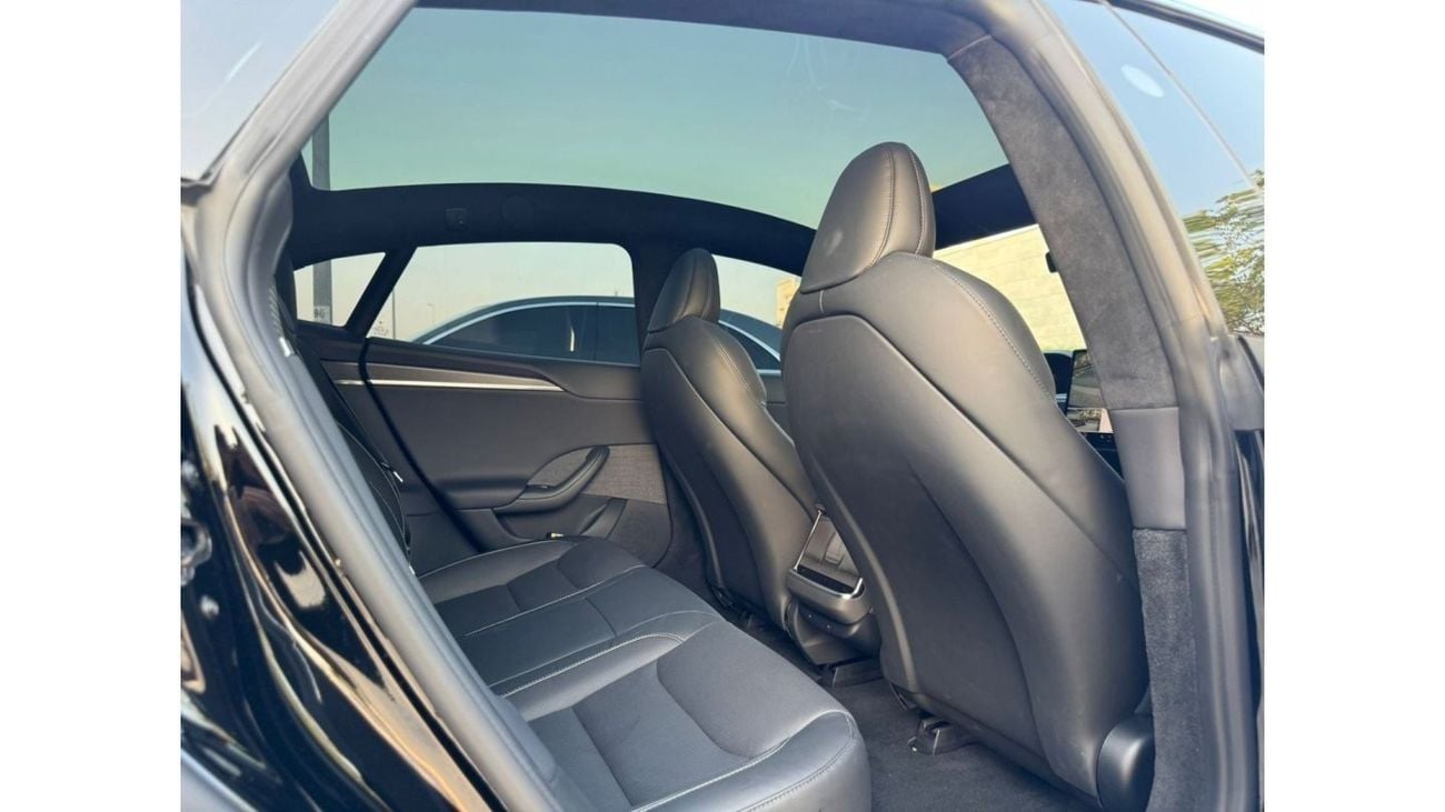 Tesla Model S TESLA MODEL S PLAID MODEL 2023 KILOMETERS 8000 GCC Specs NO ACCIDENT NO PAINT UNDER WARRANTY