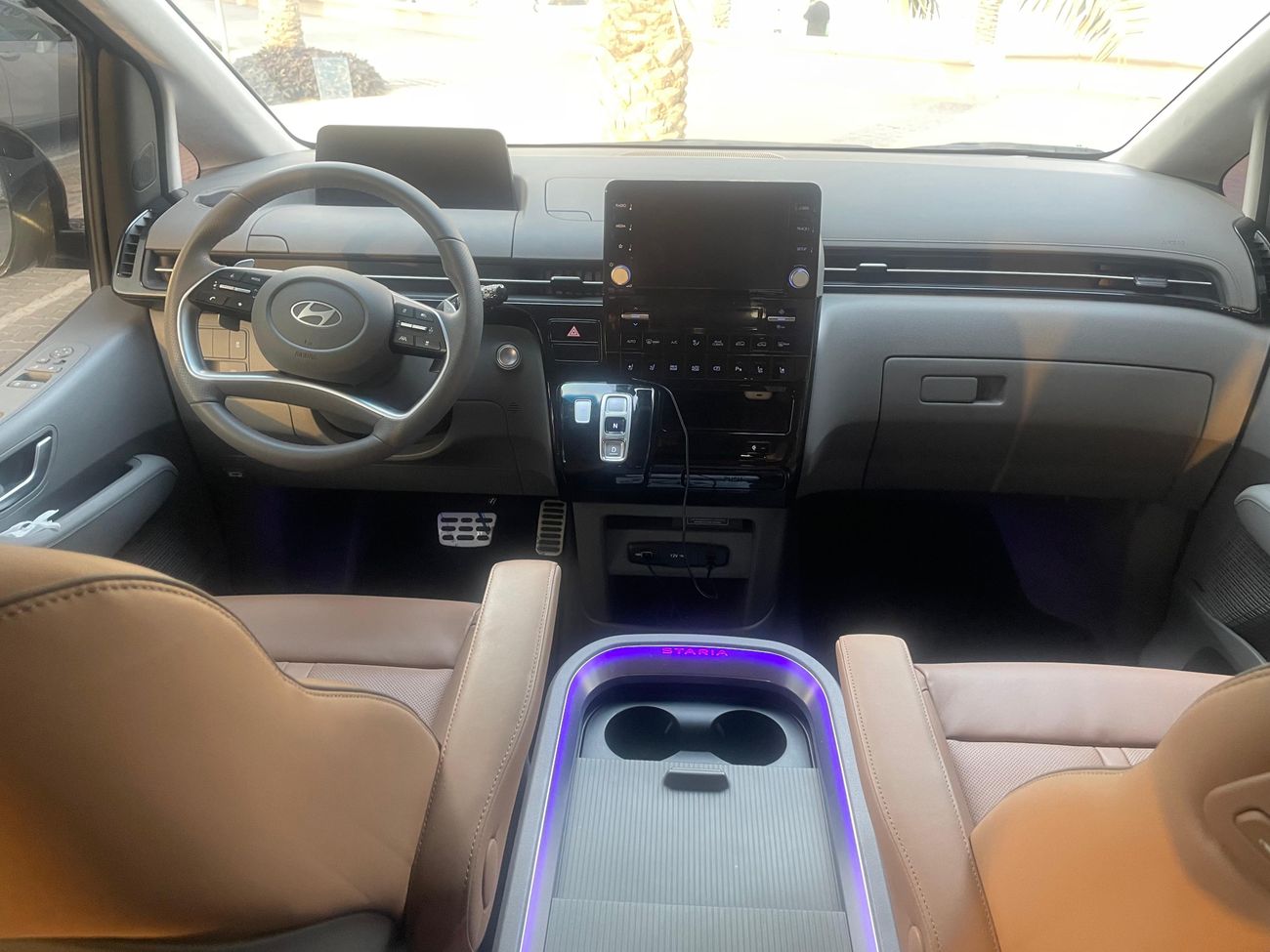 Hyundai Staria 3.5L Luxury (7 Seater)