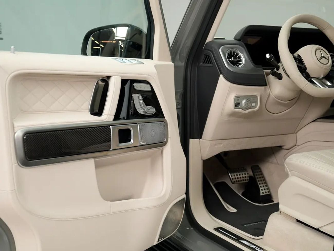 مرسيدس بنز G 63 AMG ستاندارد G63 AMG | A22 | FULL OPTION | WARRANTY INCLUDED