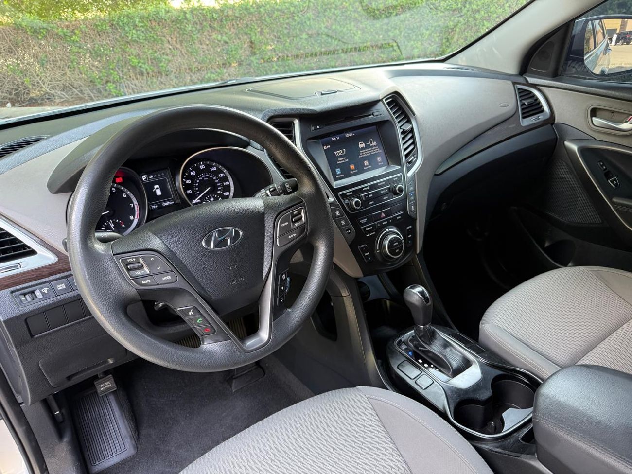 Hyundai Grand Santa Fe