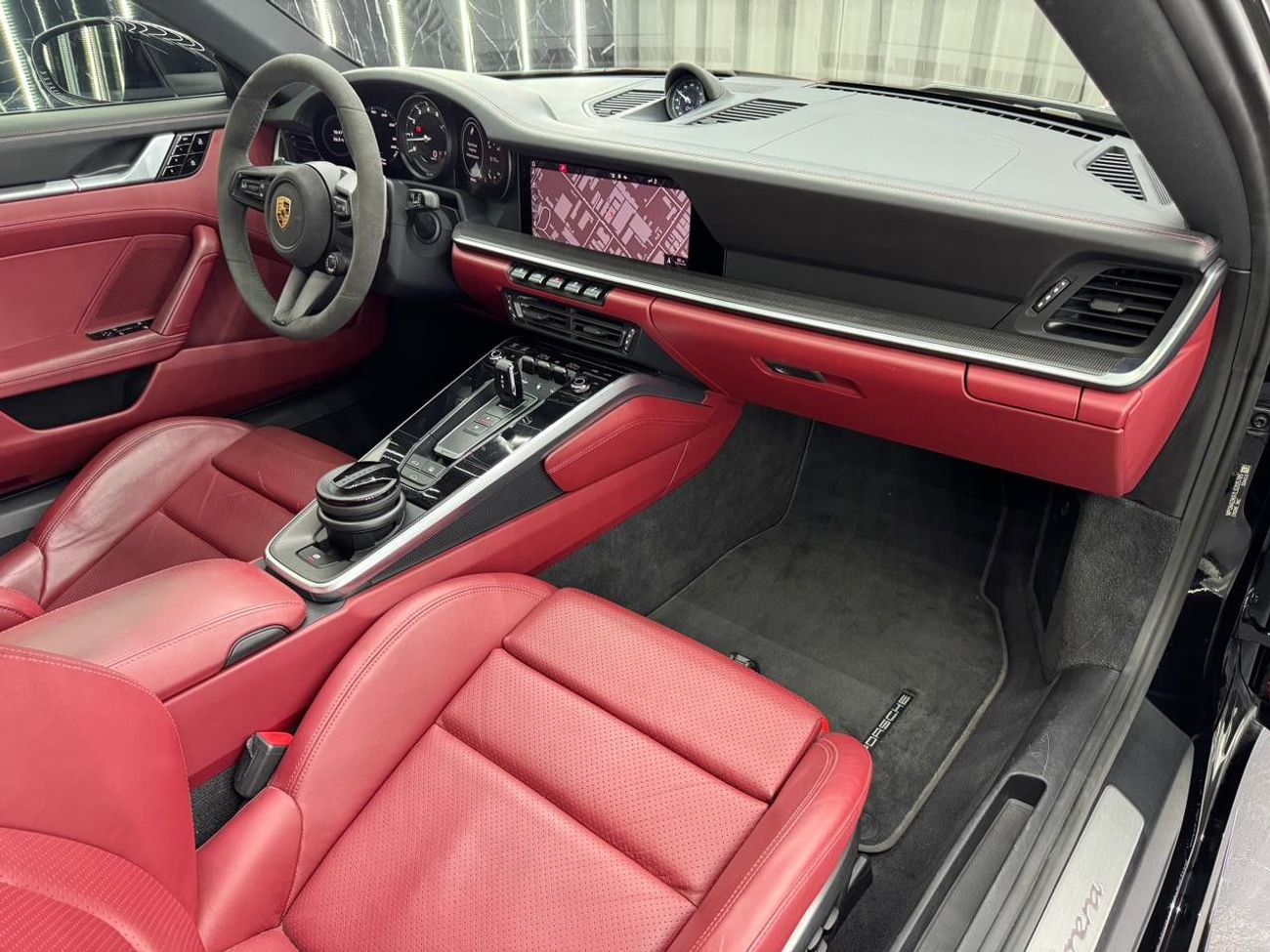 Porsche 911 CARRERA 3.0L (444 HP) Coupe 2020 Porsche 911, Just Been Serviced, Excellent Condition, GCC