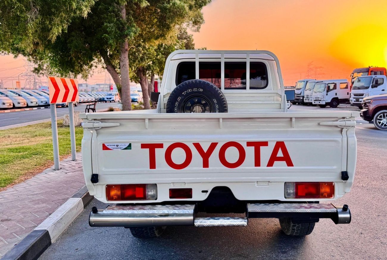 تويوتا لاند كروزر بيك آب SINGLE CABIN | RHD | 1990 | 4.0L DIESEL ENGINE | MAUNAL TRANSMISSION | AIR SNORKEL