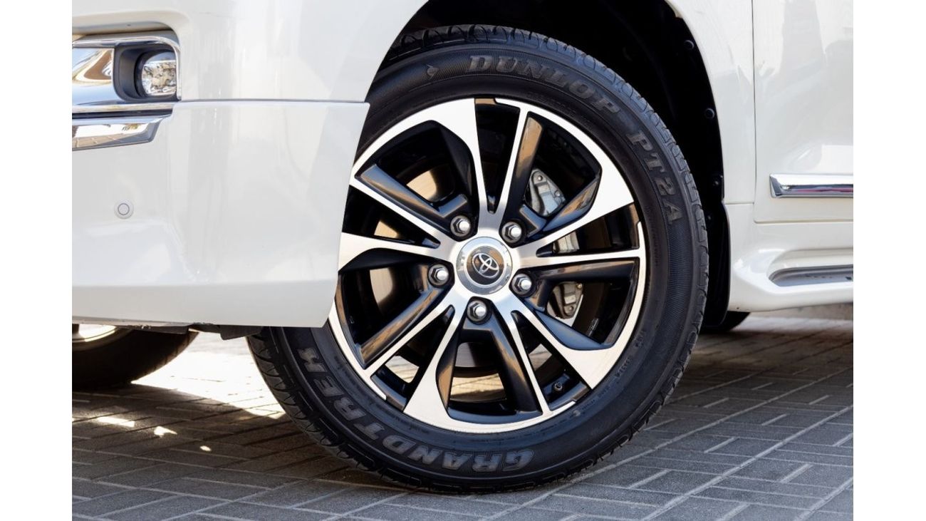 تويوتا لاند كروزر GXR3