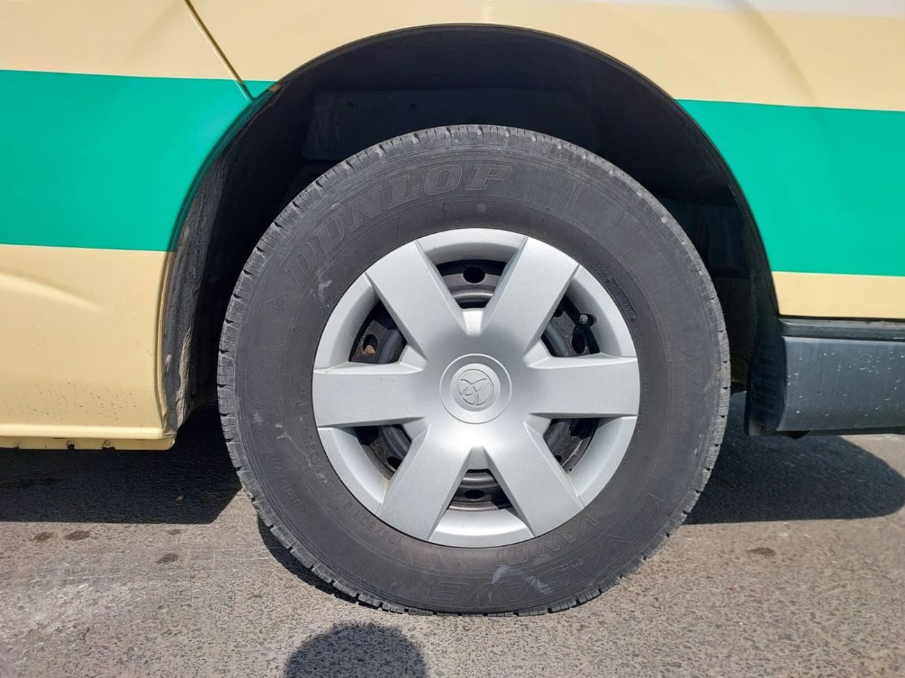 تويوتا هاياس TOYOTA HIACE VAN RHD 2015 MODEL 2.7L PETROL AUTOMATIC(PM55169)