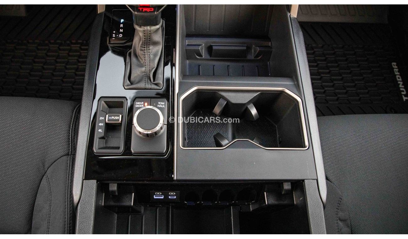 Toyota Tundra SR5 TRD-Sport 4WD/2024. Local Registration +10%