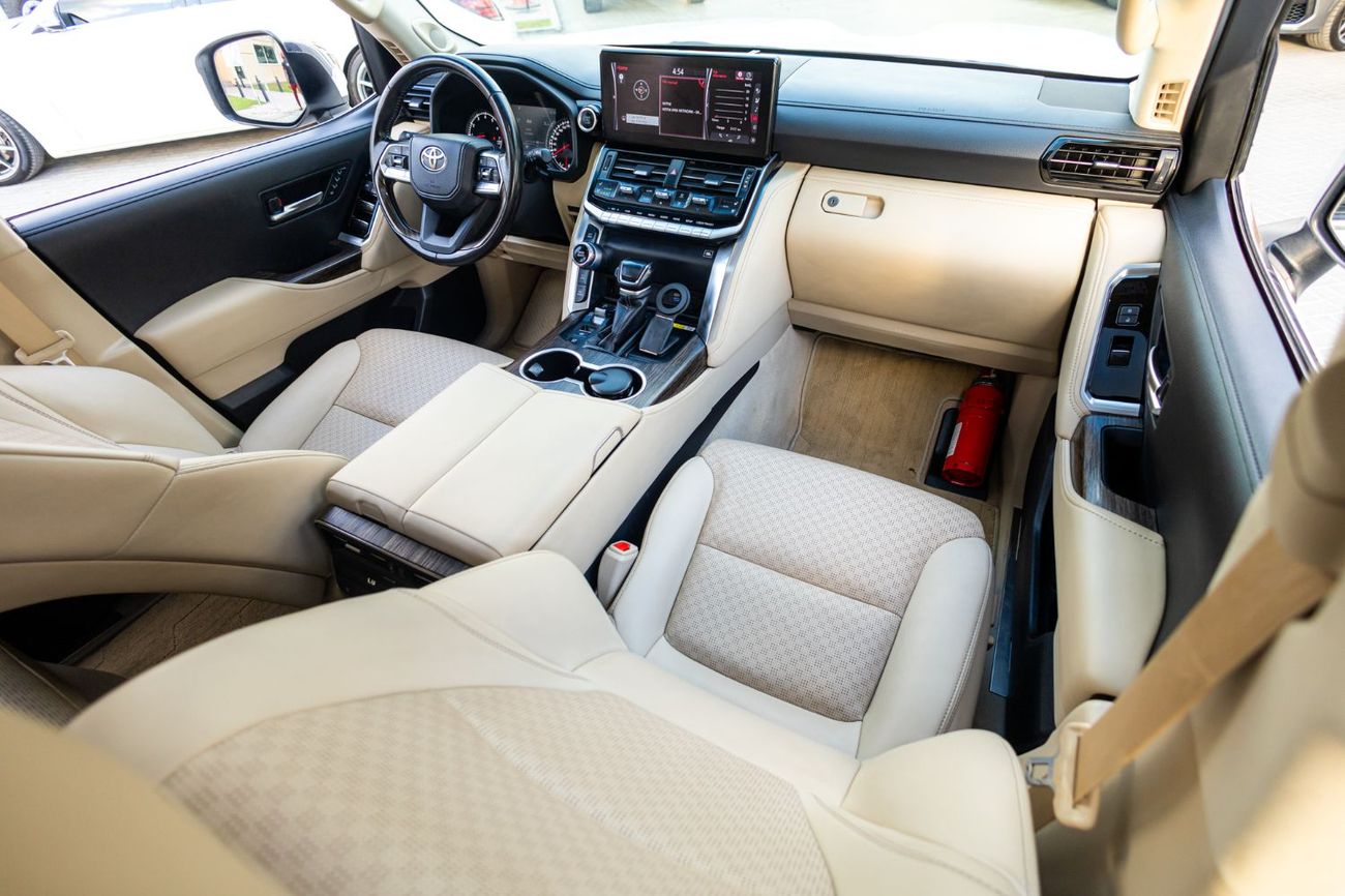 Toyota Land Cruiser VXR 4.0L