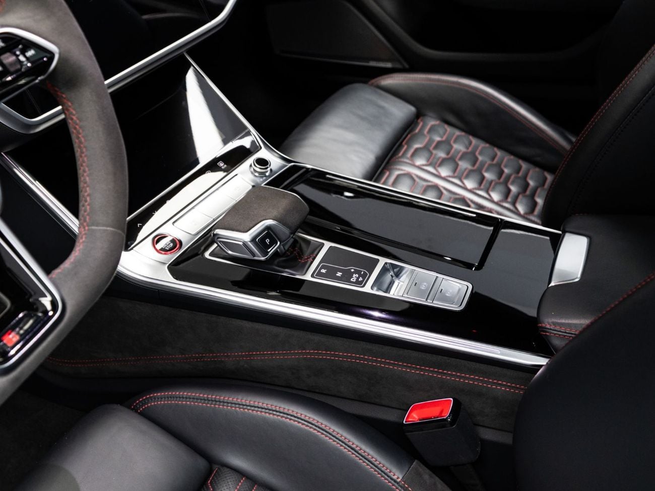 أودي RS6 BUY NOW, PAY 2027 | THE BLACKLINE STANDARD | June 2028 Audi Warranty, GCC