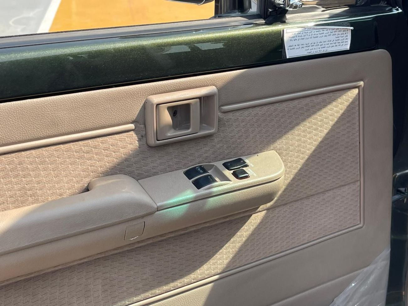 Toyota Land Cruiser Pick Up Std 4.0L Single Cab Utility 4WD Toyota LC DC MT Petrol 2021 diff 4.0L 4WD GREEN