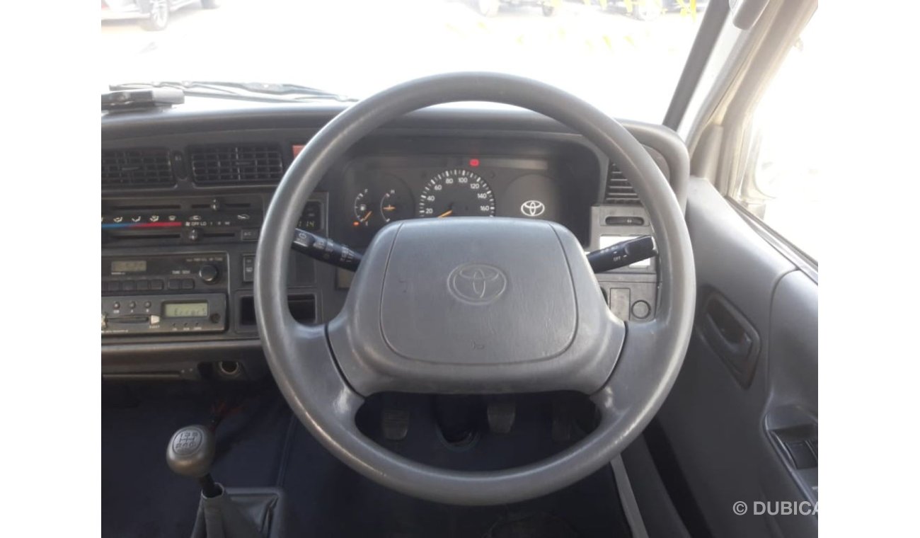تويوتا هاياس Hiace RIGHT HAND DRIVE  (Stock no PM 732 )