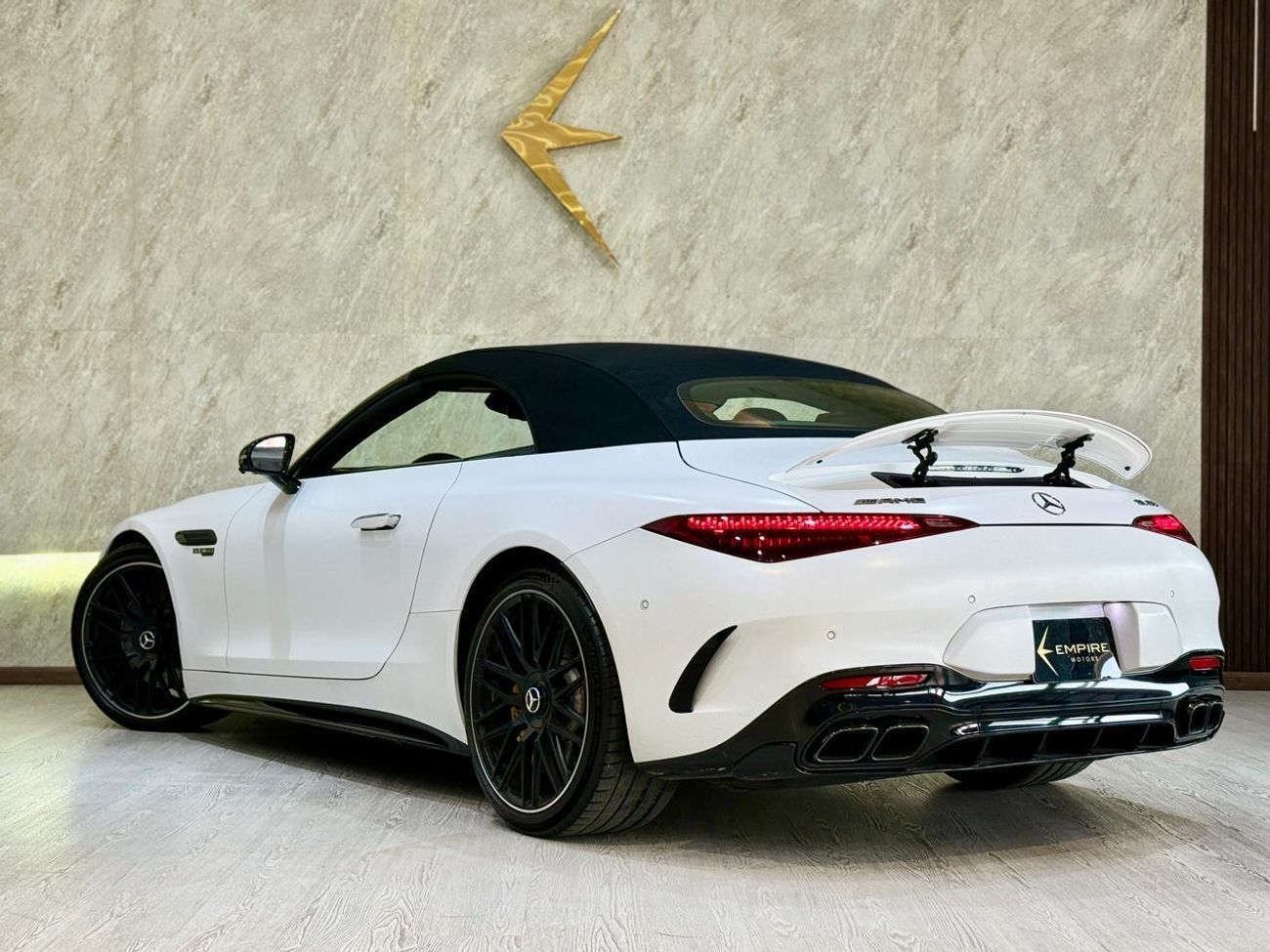 مرسيدس بنز SL 63 AMG Roadster SE Performance