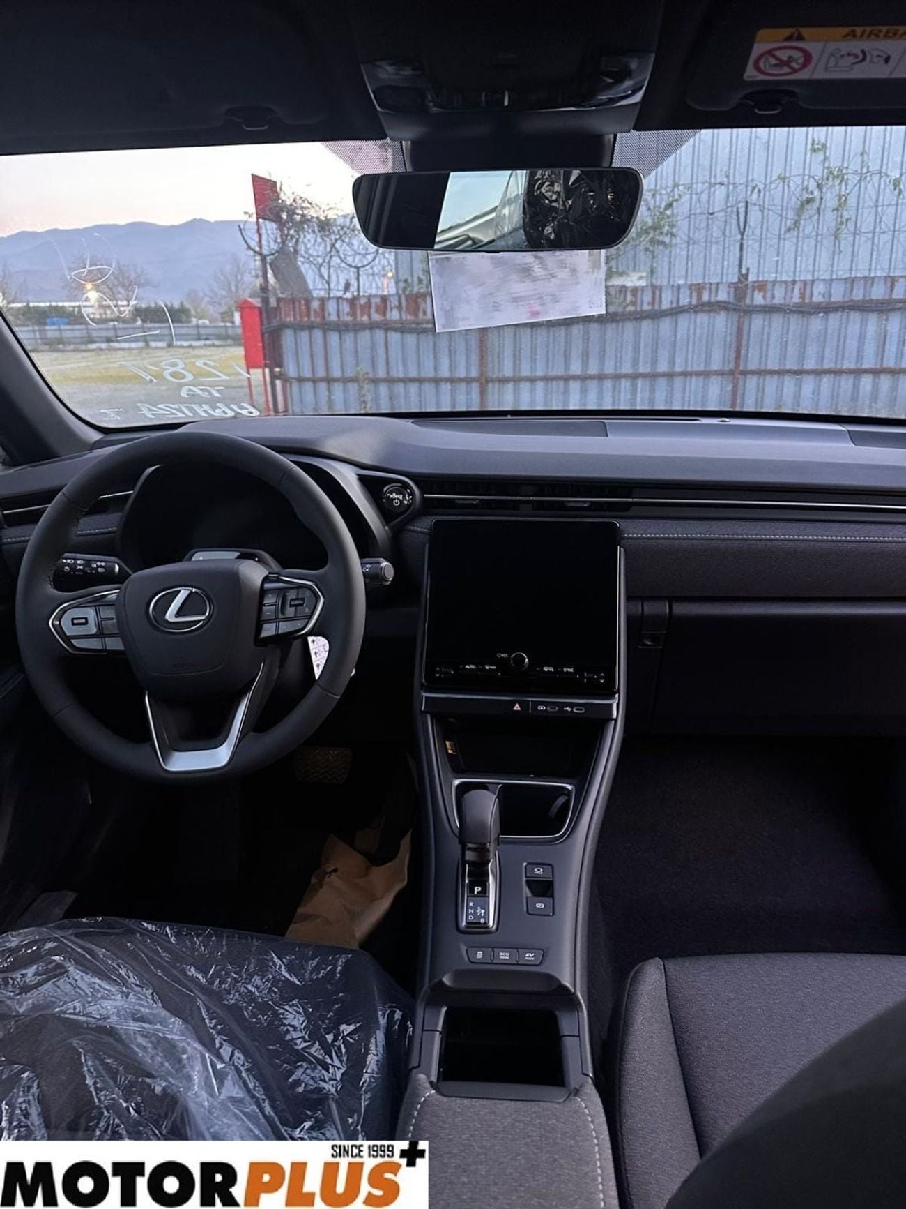 Lexus LBX