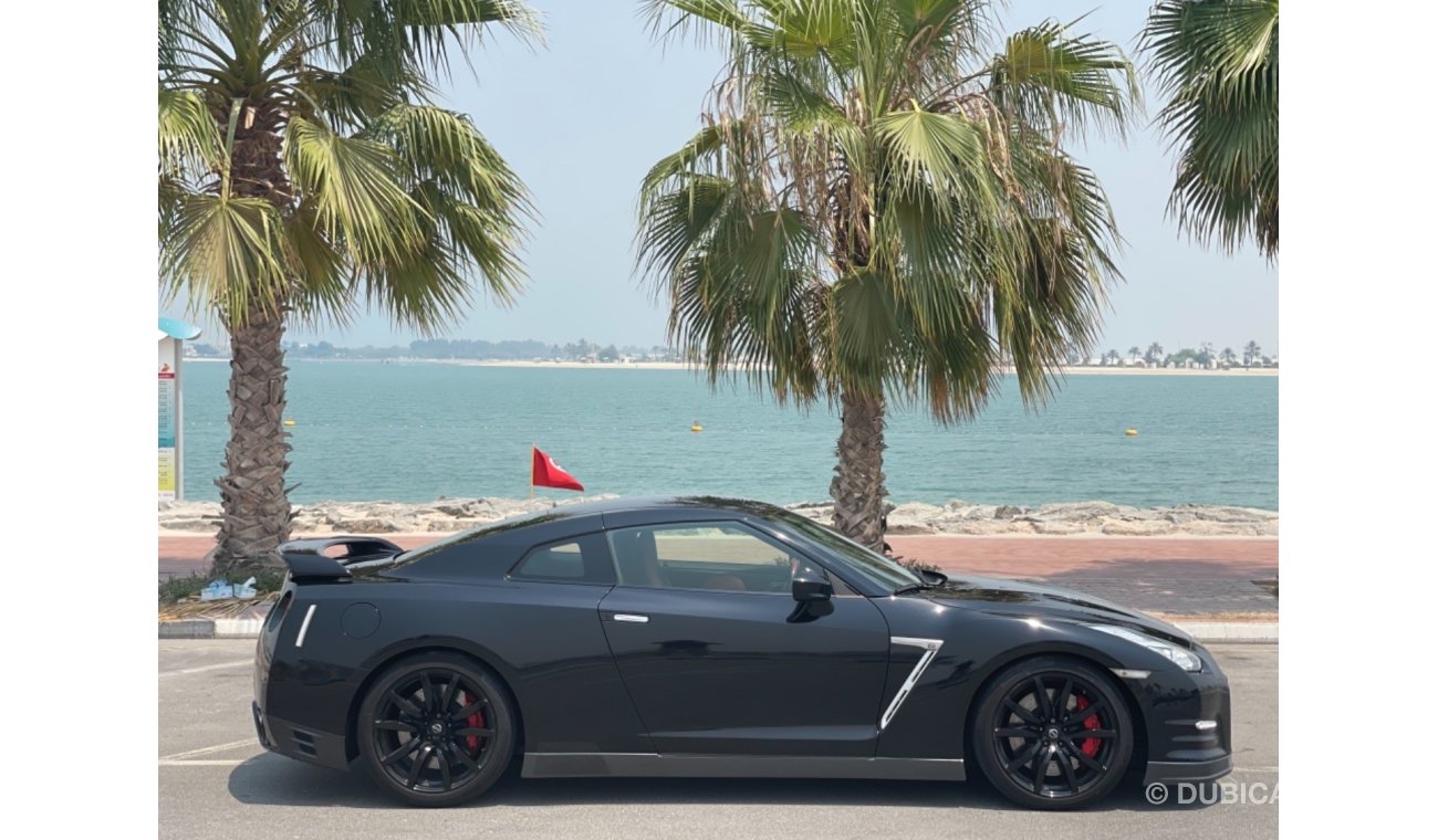 نيسان GT-R نيسان جي تي أر خليجي