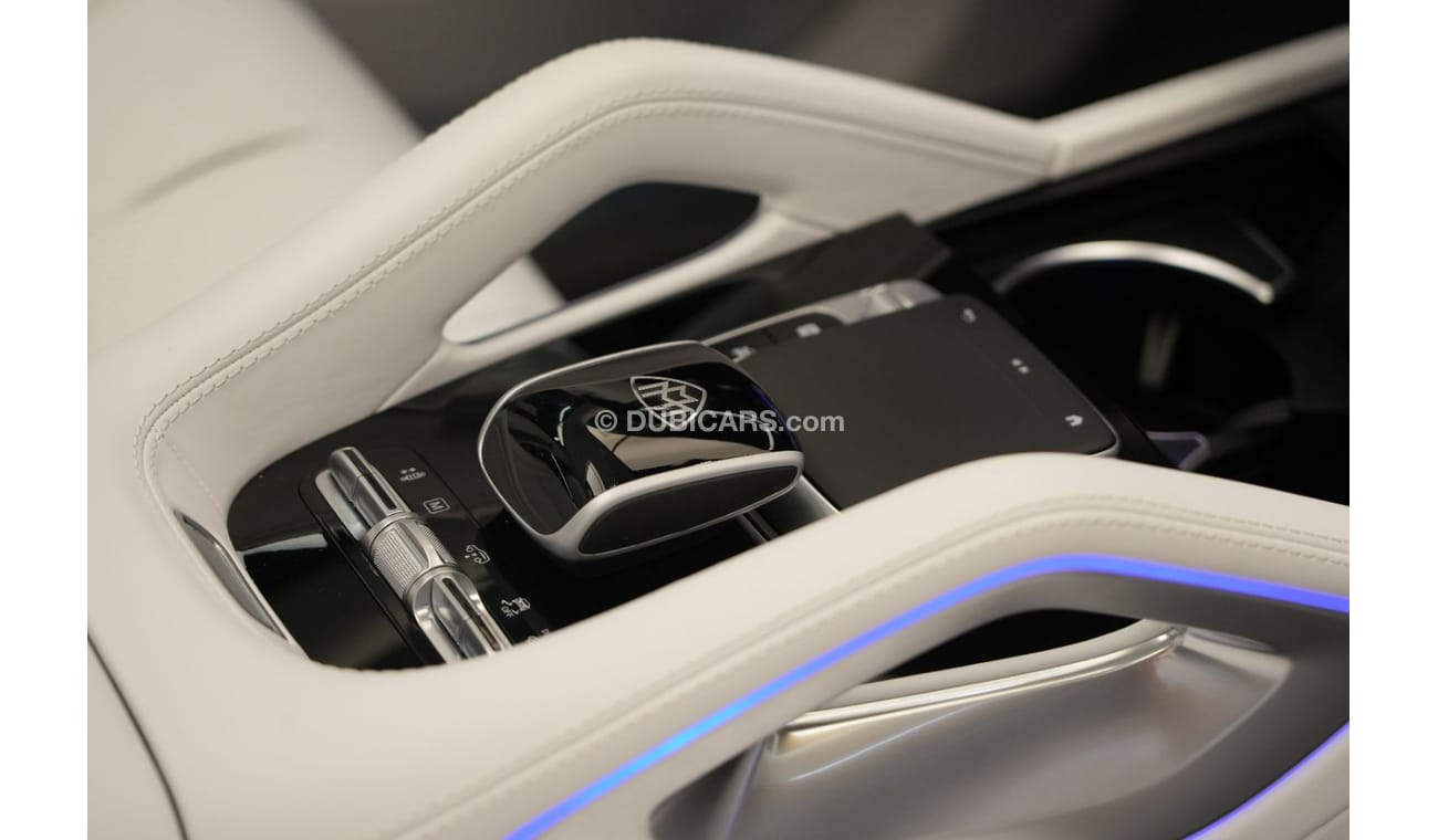 Mercedes-Benz GLS 600 GLS 600 ✔Crystal White Interior ✔Obsidian Black / Rubellite Red Exterior