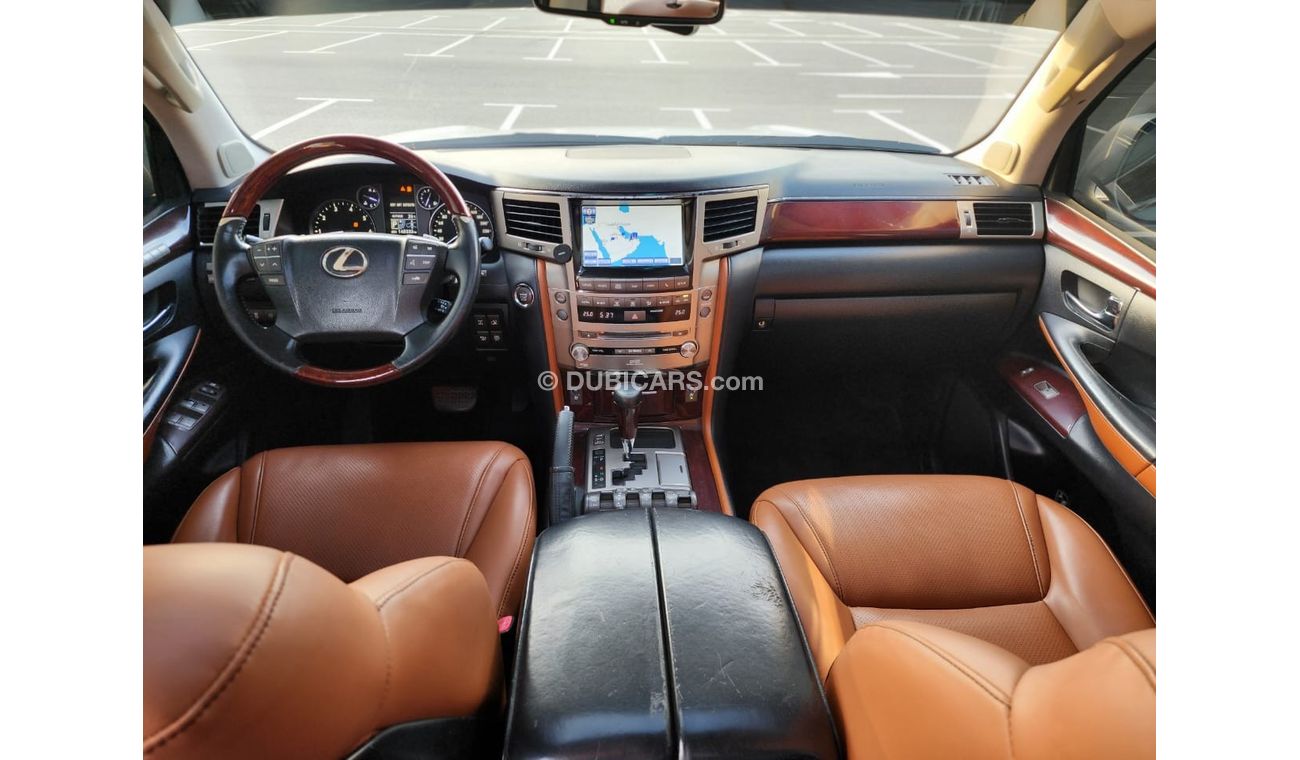 Lexus LX 570