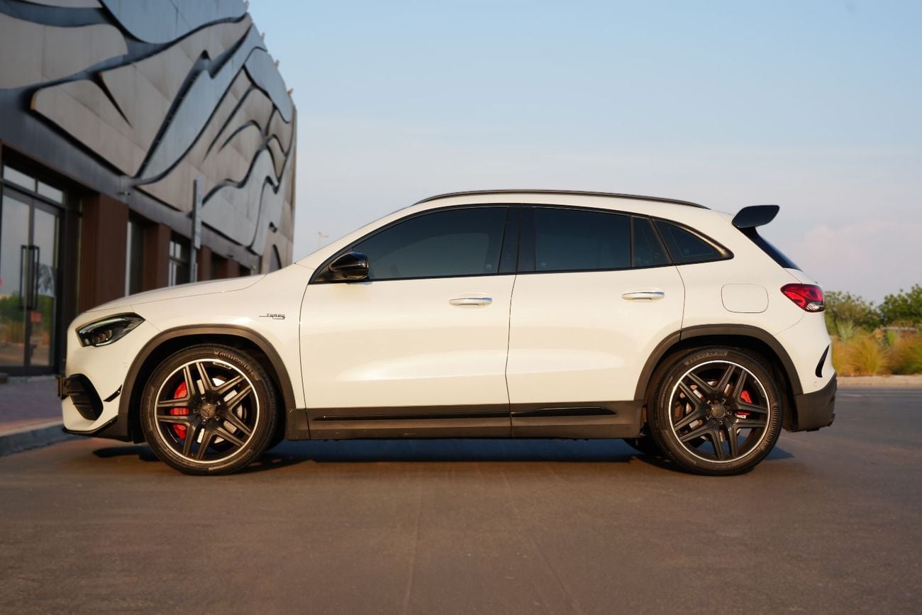 Mercedes Benz GLA 35 AMG 4MATIC