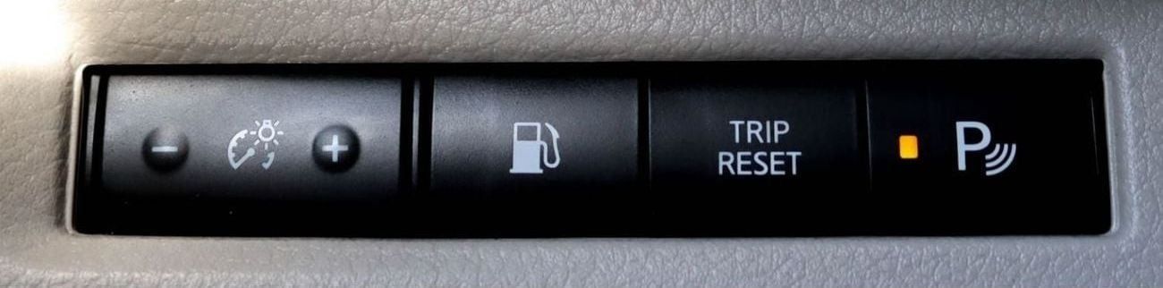 نيسان إكستيرا SE 2.5L FWD Nissan x-terra 2.5L 2022 SE GCC accident-free in excellent condition 1264 P.M