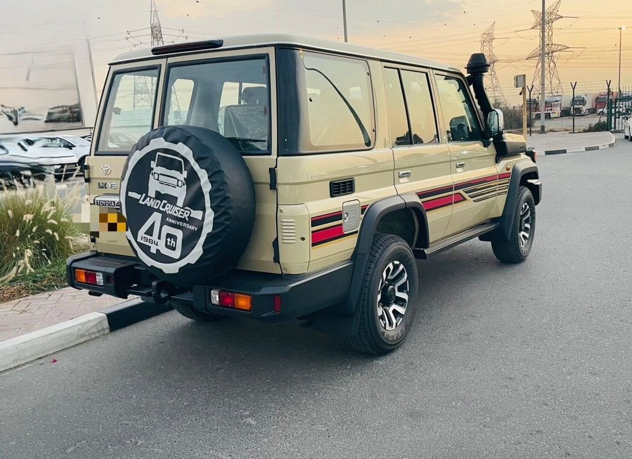 Toyota Land Cruiser 70 2025 Toyota Land Cruiser LC76 LX-Z 5-Door Hardtop 2.8L 4-Cyl Diesel A/T 4x4 (Full-Option with Winch)