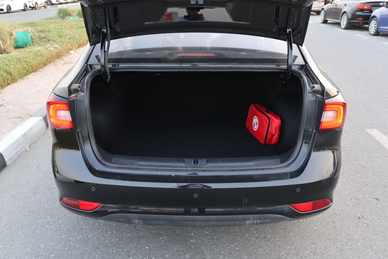 أم جي 5 2024  MG5 1.5L AT COMFORT