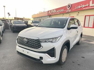 تويوتا إينوفا 2.0L HyCross 8S Hybrid