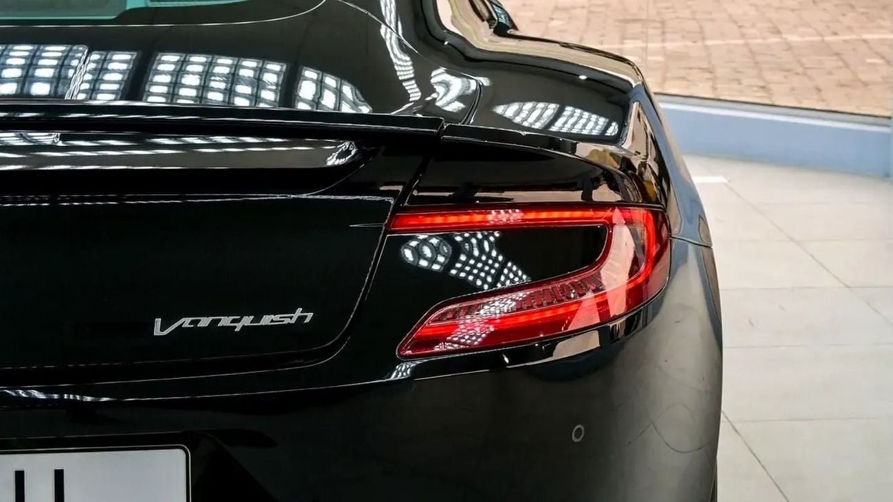 Aston Martin Vanquish STANDARD Aston Martin Vanquish 2014 GCC specs