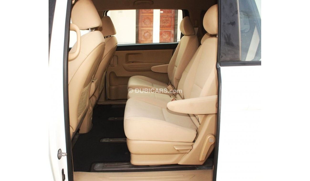 Kia Carnival Kia Grand Carnival 2020 GCC, in excellent condition