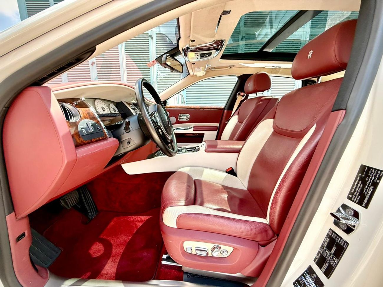 Rolls Royce Ghost Std 6.6L l ROLLS ROYCE GHOST l GCC SPECS l 6.6L W12 l YEAR 2017 l