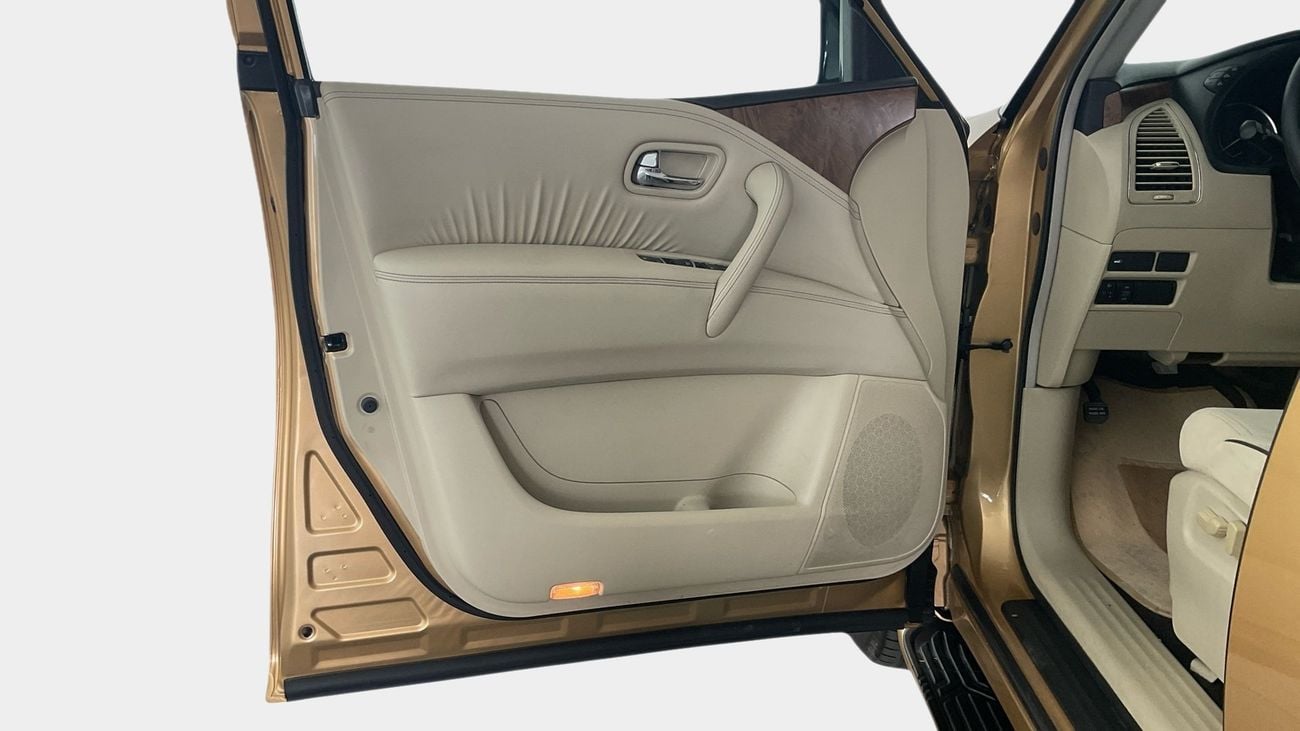 نيسان باترول 4.0 V6 SE T2 4WD AUTO | شامل الضمان | 0 ﺪﻔﻋﺓ ﺃﻮﻟﻯ