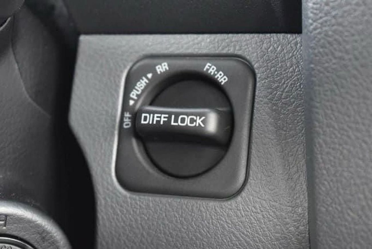 تويوتا لاند كروزر بيك آب LAND CRUISER PICK UP 4.5L DIESEL DC AUTOMATIC ZERO KM