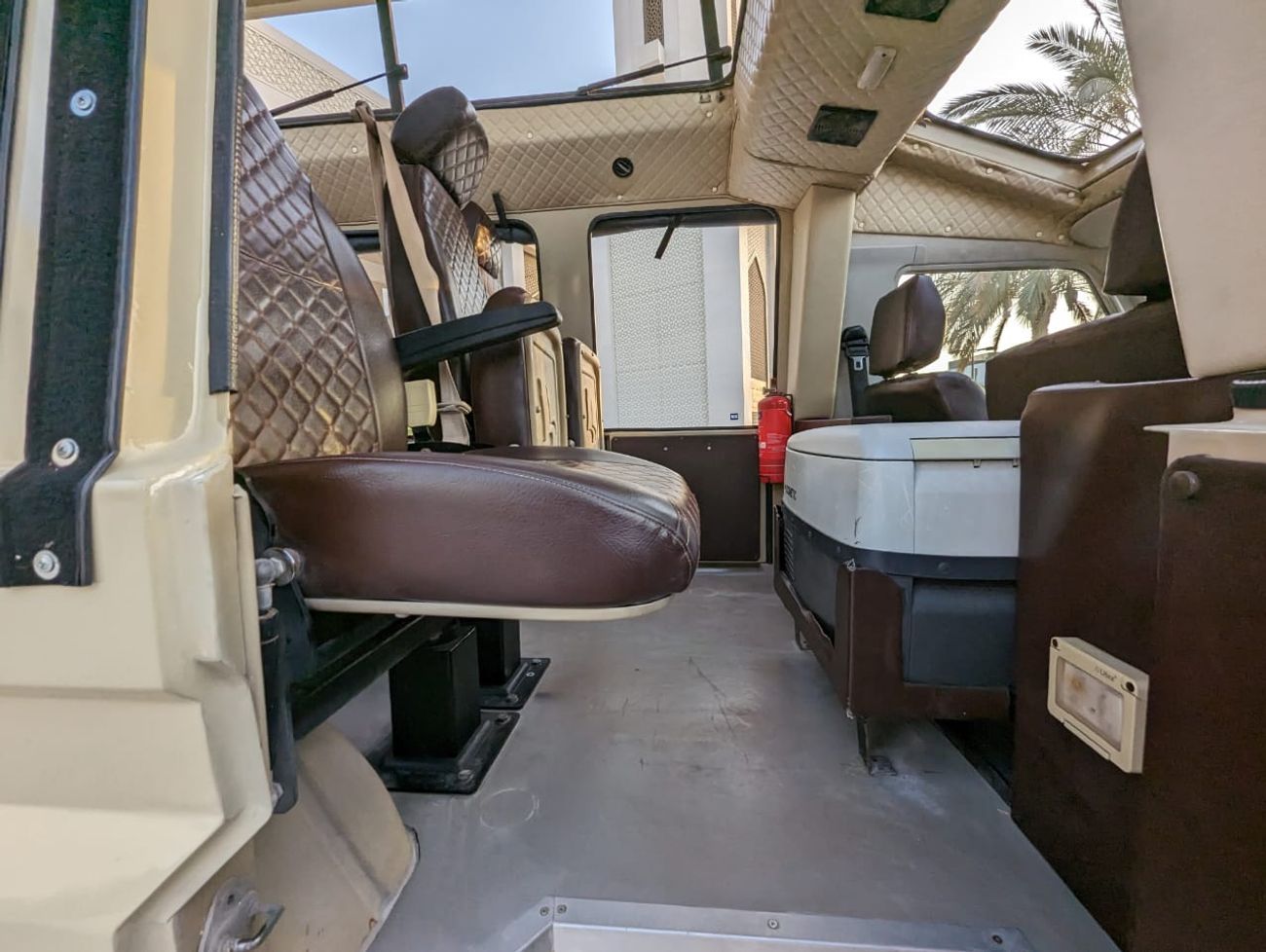 تويوتا لاند كروزر بيك آب TOYOTA LAND CRUISER PICKUP SAFARI