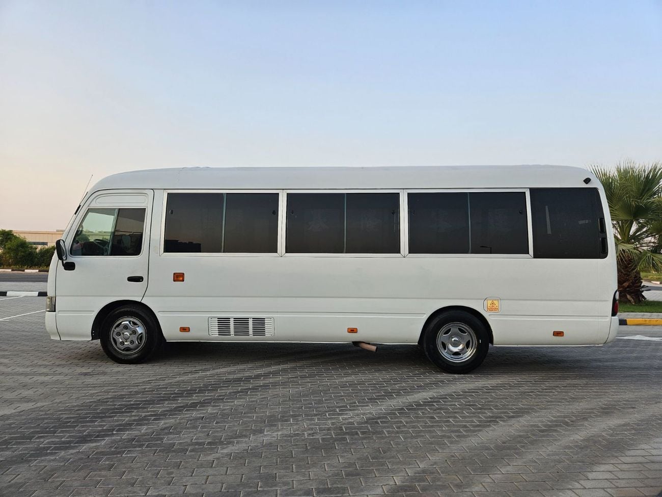 Toyota Coaster SWB