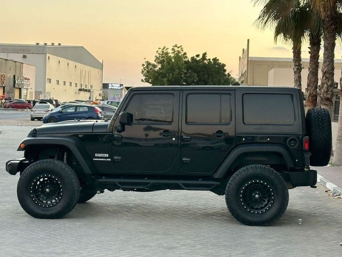 Jeep Wrangler Sport Mohawk 3.6L A/T