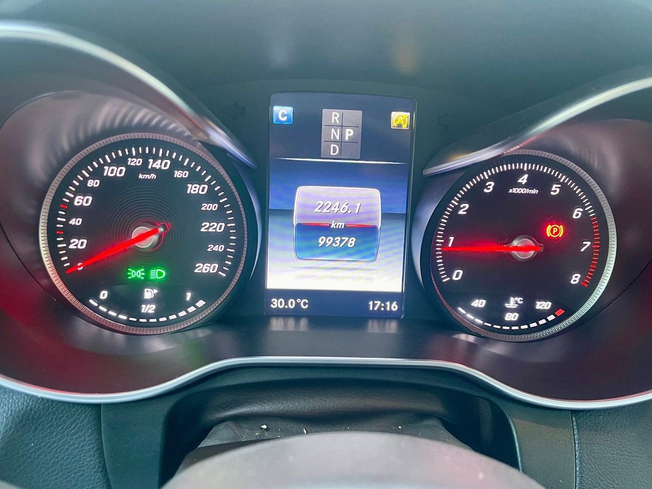 Mercedes-Benz GLC 300 4MATIC 2.0L