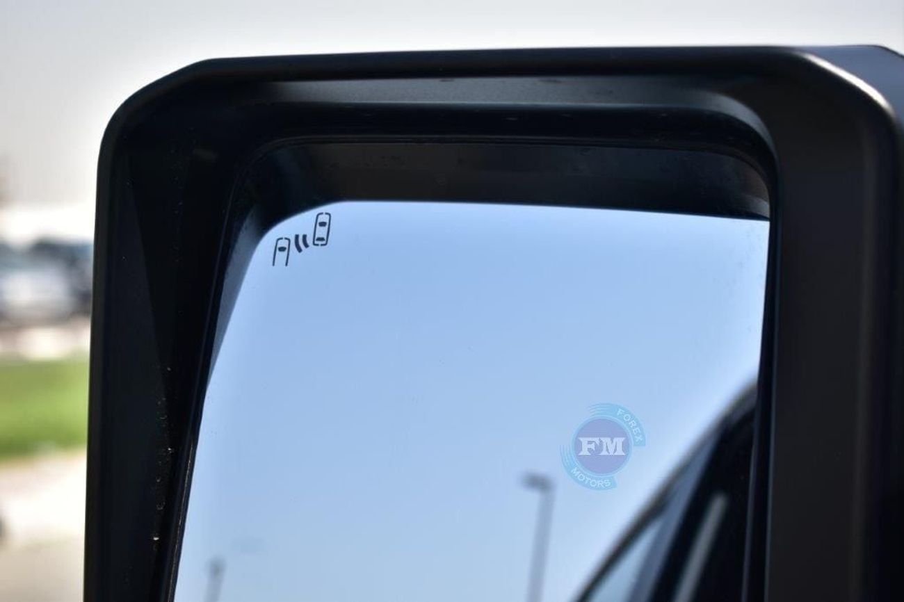 تويوتا برادو Luxury 2.4L Petrol 4WD 7 Seat Automatic