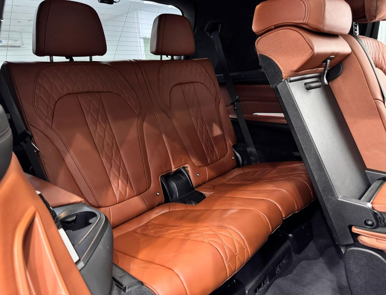 بي أم دبليو X7 2022 BMW X7 M50i, July 2026 BMW Warranty + Service Package, Full Service History, GCC