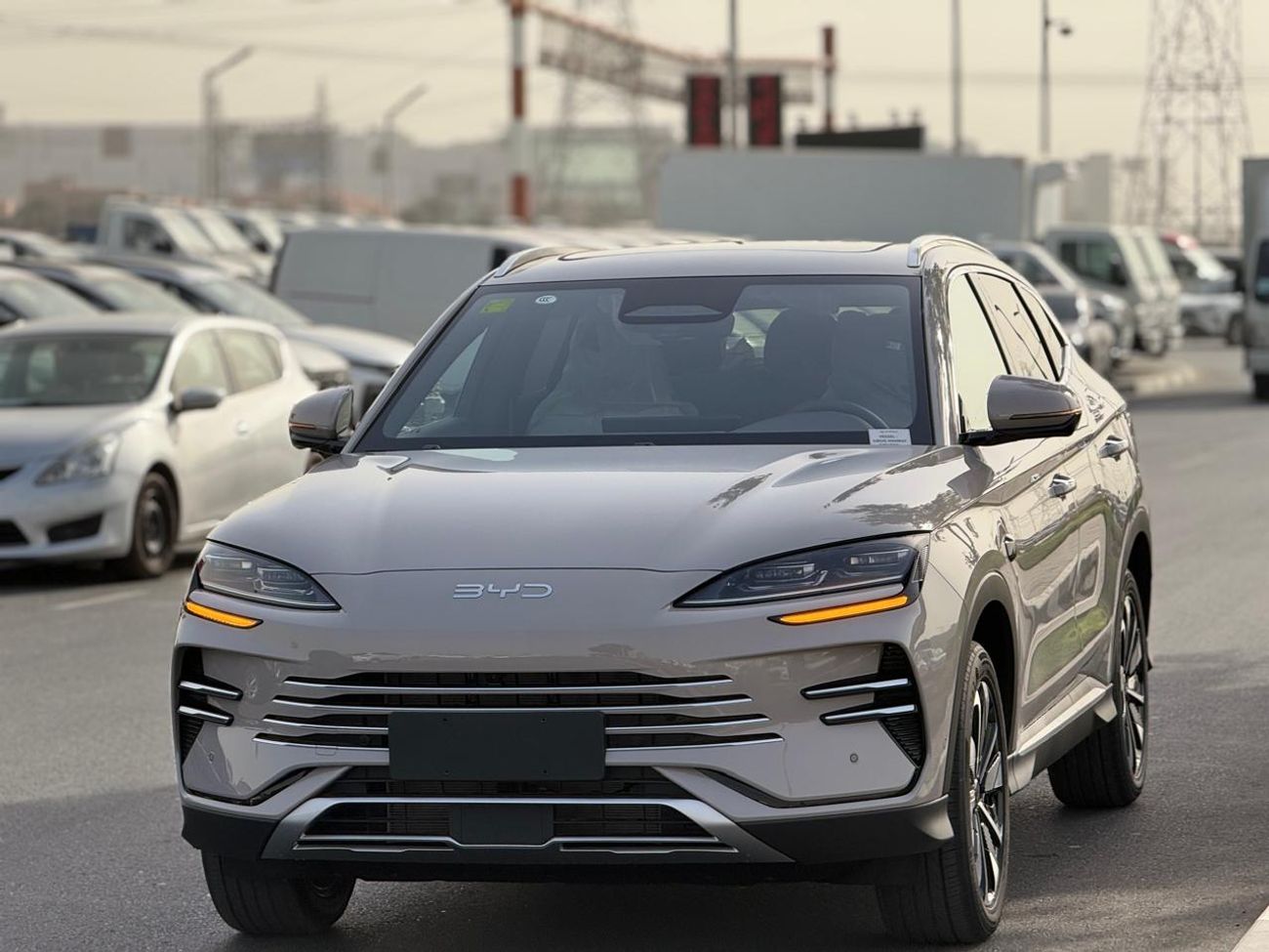 BYD Song Plus BYD SONG PLUS DM-i 112 km 2025 PLUG IN HYBRID