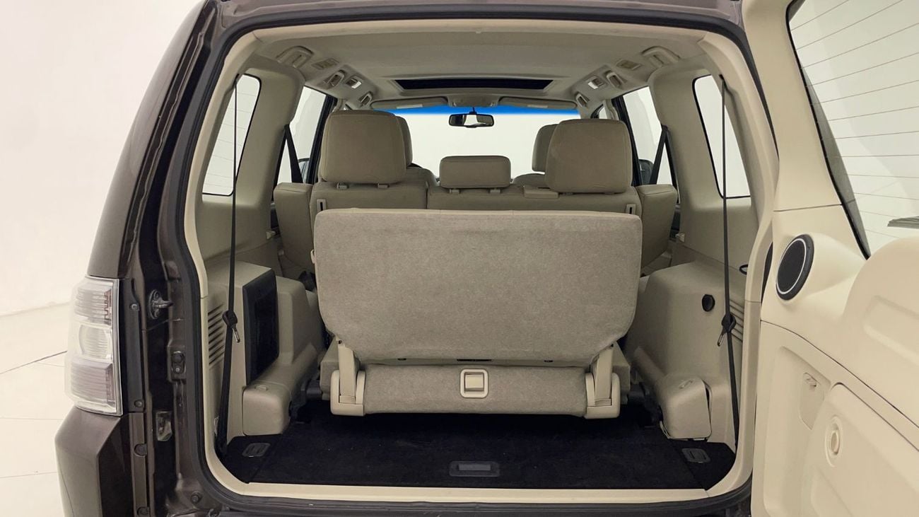 ميتسوبيشي باجيرو 3.5L 2017 | 0 DP | 937/Month | 30 Day Return | Service History