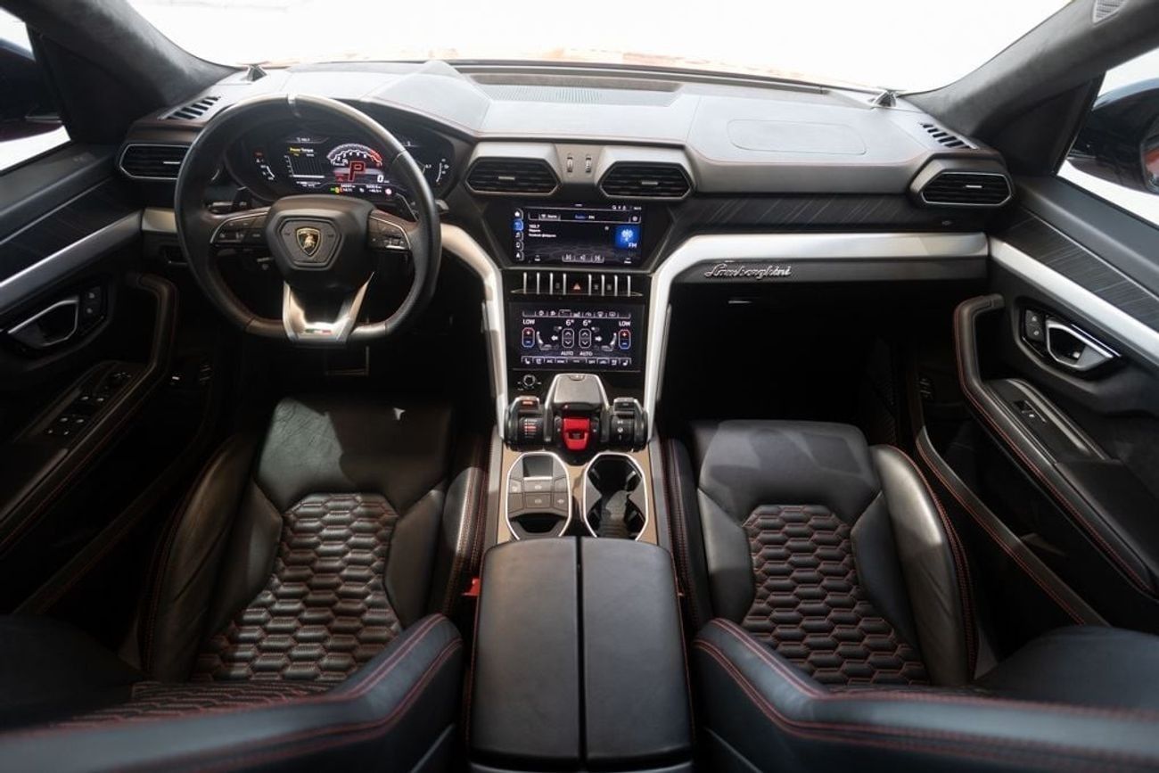 Lamborghini Urus STD 4.0T V8